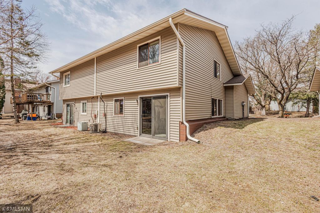 5401 70th Circle N, Brooklyn Center, MN 55429