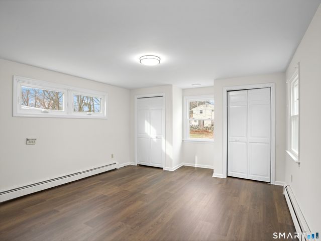 8 Raleigh Road, Bridgeport, CT 06606