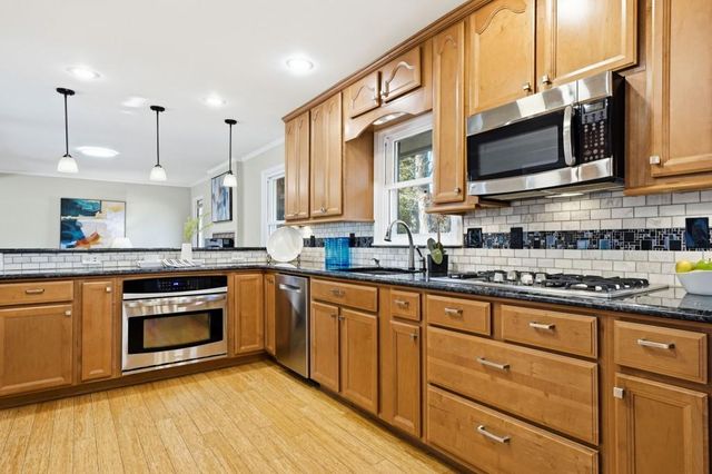 3024 Country Squire Lane, Decatur, GA 30033