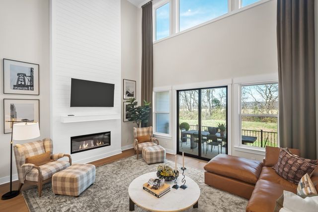 2101 Conductor Ln, Thompsons Station, TN 37179