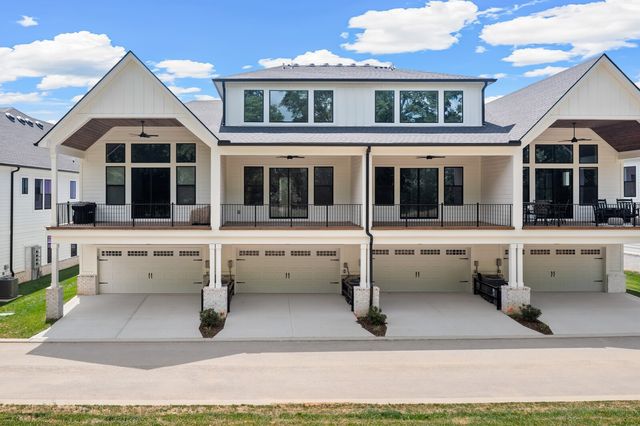 2101 Conductor Ln, Thompsons Station, TN 37179