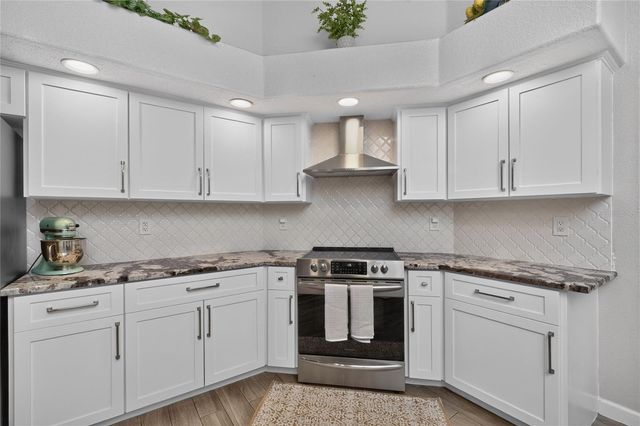 8007 ESTATES DRIVE, North Port, FL 34291