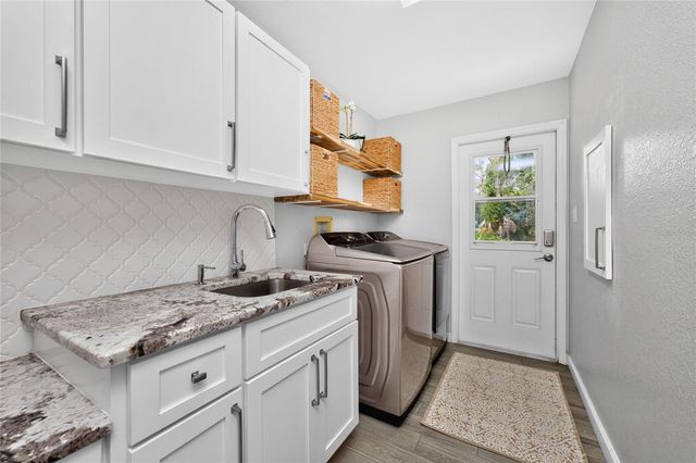 8007 ESTATES DRIVE, North Port, FL 34291