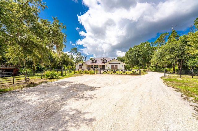 8007 ESTATES DRIVE, North Port, FL 34291