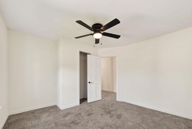 129 W Oak Grove Street, Juneau, WI 53039