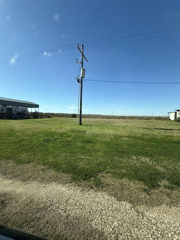 1069 Joy, Gilchrist, TX 77617