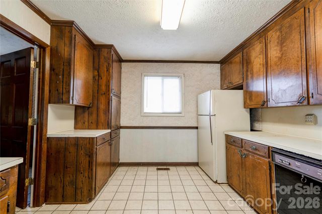 3016 Longwood Drive, Shelby, NC 28152
