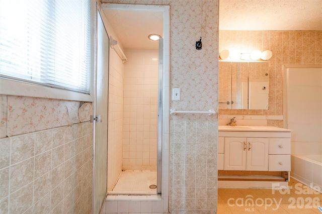 3016 Longwood Drive, Shelby, NC 28152