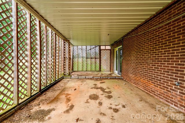 3016 Longwood Drive, Shelby, NC 28152