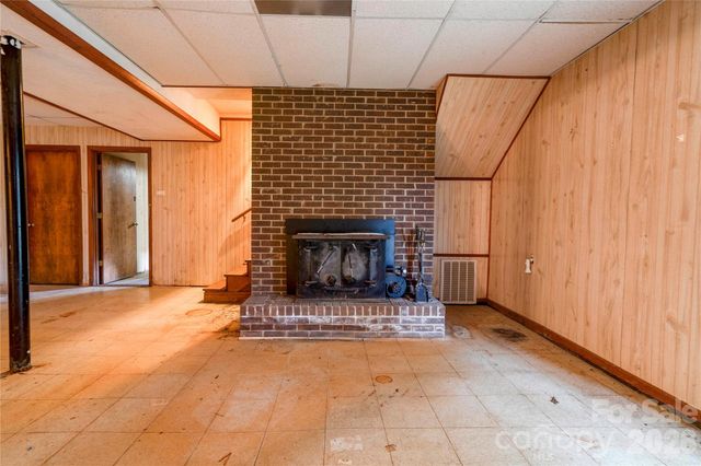 3016 Longwood Drive, Shelby, NC 28152