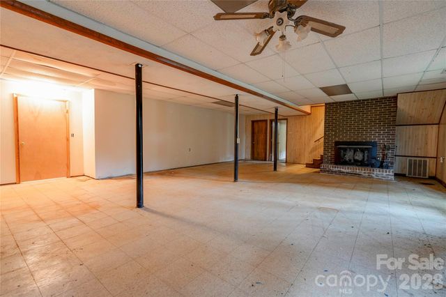 3016 Longwood Drive, Shelby, NC 28152