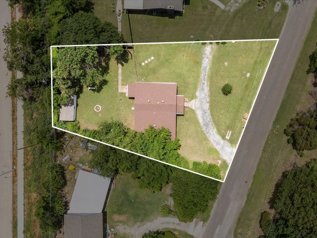 2673 S Bonnie Brae Street, Denton, TX 76207