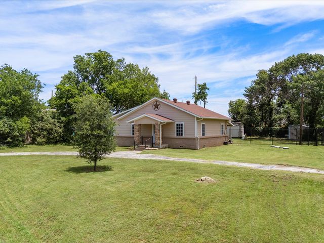 2673 S Bonnie Brae Street, Denton, TX 76207