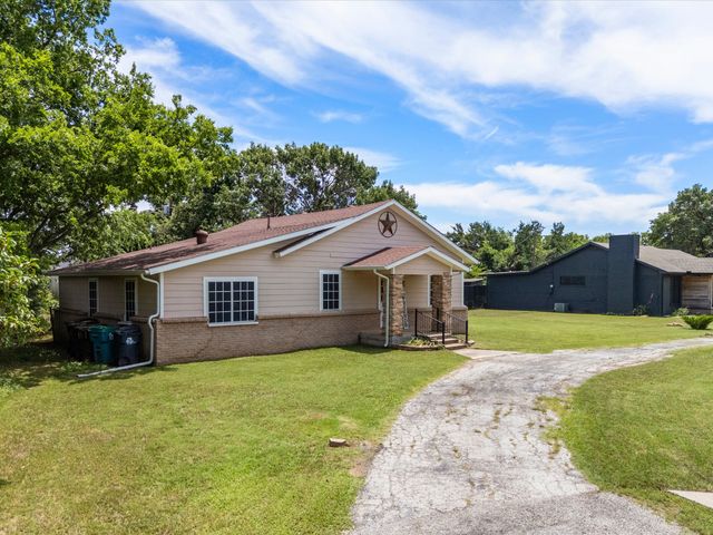 2673 S Bonnie Brae Street, Denton, TX 76207