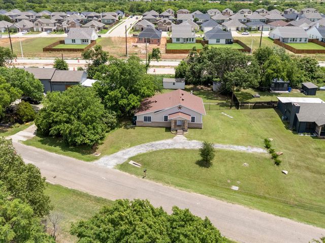 2673 S Bonnie Brae Street, Denton, TX 76207