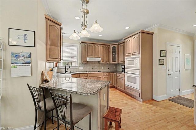 618 Wigeon Drive, Greensboro, NC 27455