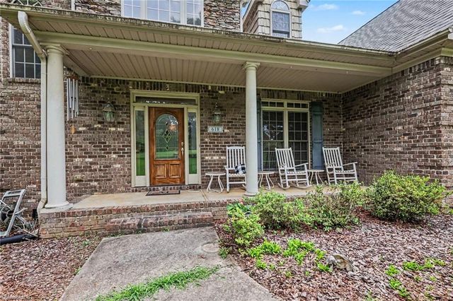 618 Wigeon Drive, Greensboro, NC 27455