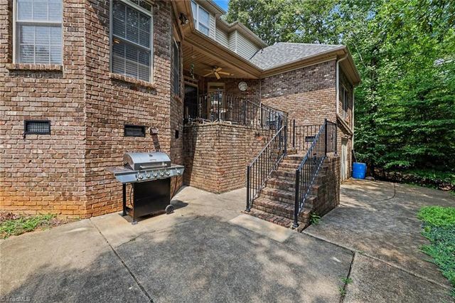 618 Wigeon Drive, Greensboro, NC 27455