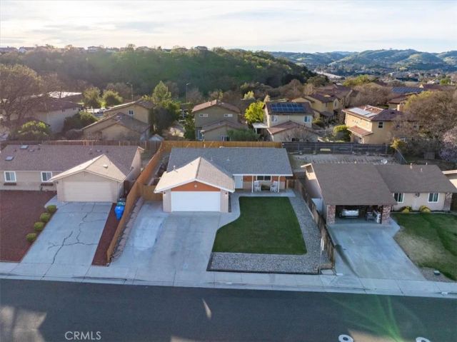 1635 Wade, Paso Robles, CA 93446