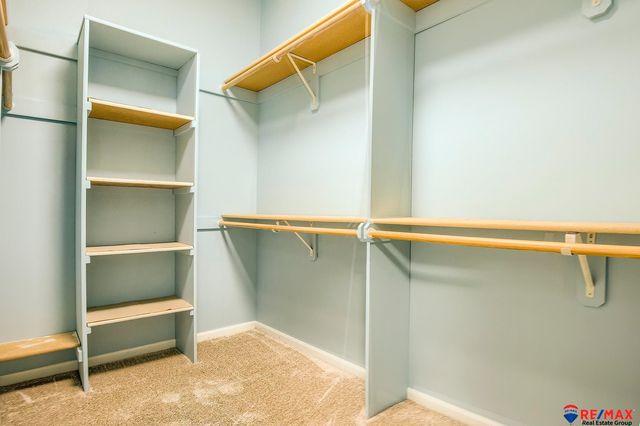 724 Villa Plaza, Papillion, NE 68046