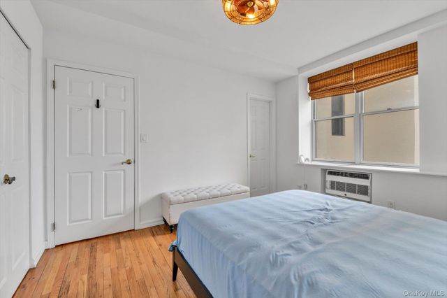 25 W Broadway 207, Long Beach, NY 11561