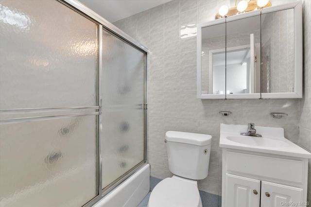 25 W Broadway 207, Long Beach, NY 11561