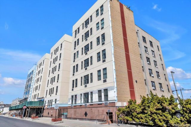 25 W Broadway 207, Long Beach, NY 11561