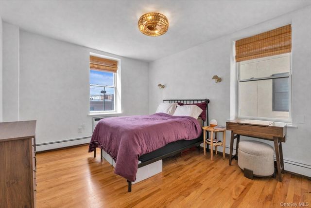 25 W Broadway 207, Long Beach, NY 11561