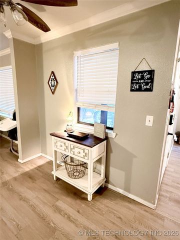 1418 N Lambert Street, Hugo, OK 74743