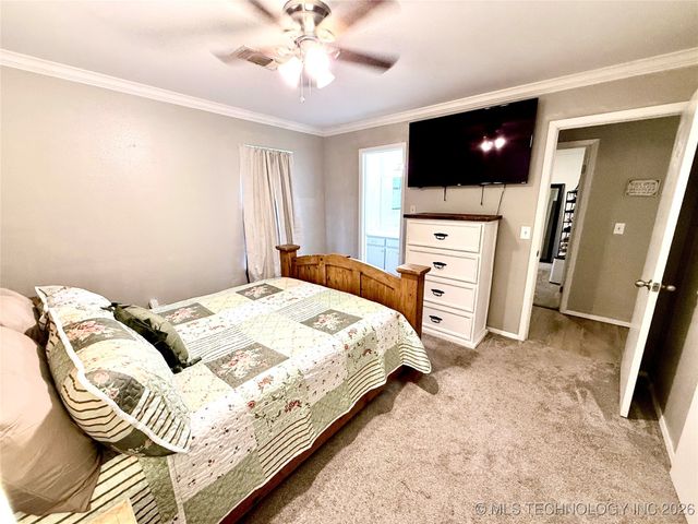 1418 N Lambert Street, Hugo, OK 74743