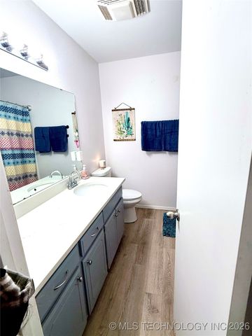 1418 N Lambert Street, Hugo, OK 74743