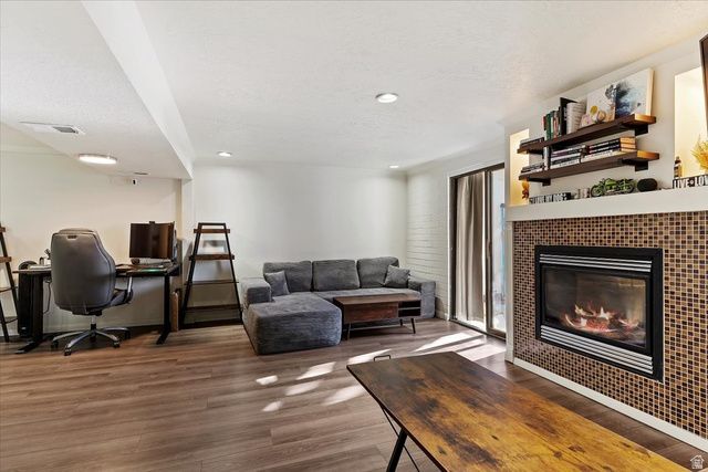 1545 E 975 N, Layton, UT 84040