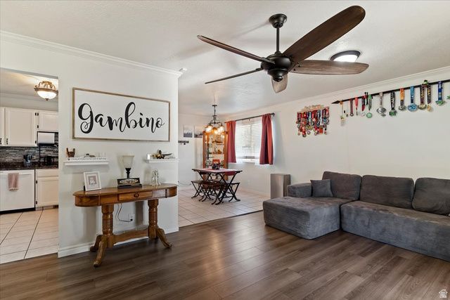 1545 E 975 N, Layton, UT 84040