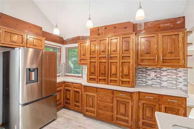 13805 W 78th Terrace, Lenexa, KS 66216