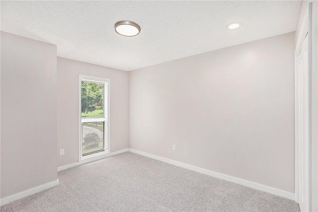13805 W 78th Terrace, Lenexa, KS 66216