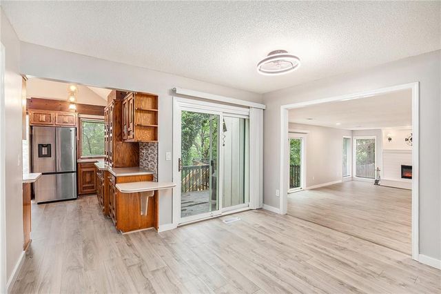 13805 W 78th Terrace, Lenexa, KS 66216