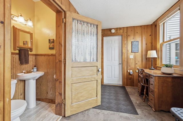 30825 Minnesota Avenue, Lindstrom, MN 55045