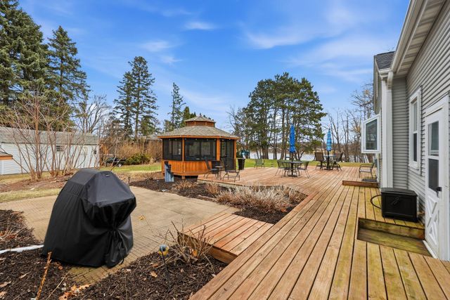 30825 Minnesota Avenue, Lindstrom, MN 55045