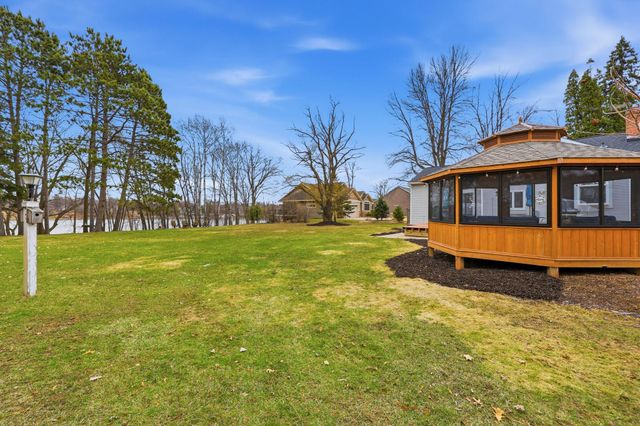 30825 Minnesota Avenue, Lindstrom, MN 55045