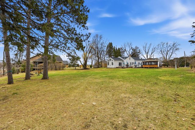 30825 Minnesota Avenue, Lindstrom, MN 55045