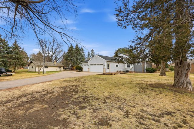 30825 Minnesota Avenue, Lindstrom, MN 55045