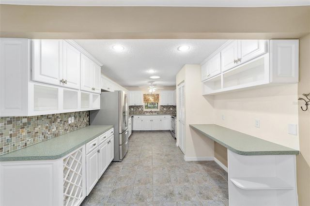 8841 SW 91ST STREET E, Ocala, FL 34481