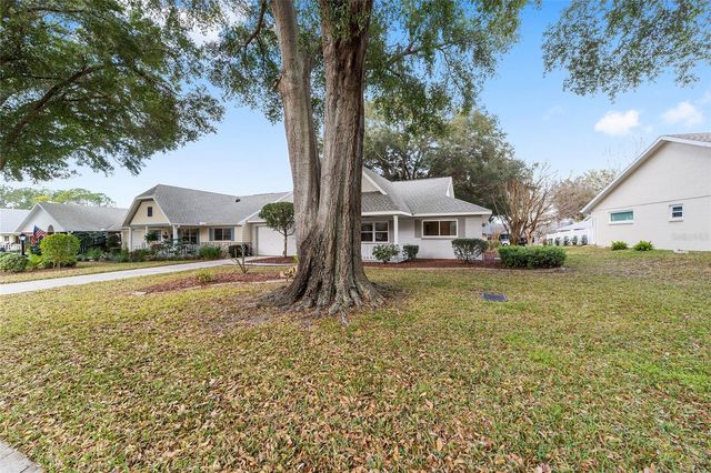 8841 SW 91ST STREET E, Ocala, FL 34481