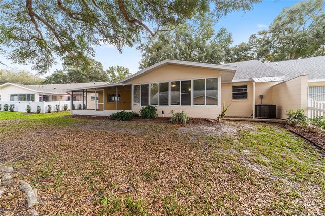 8841 SW 91ST STREET E, Ocala, FL 34481