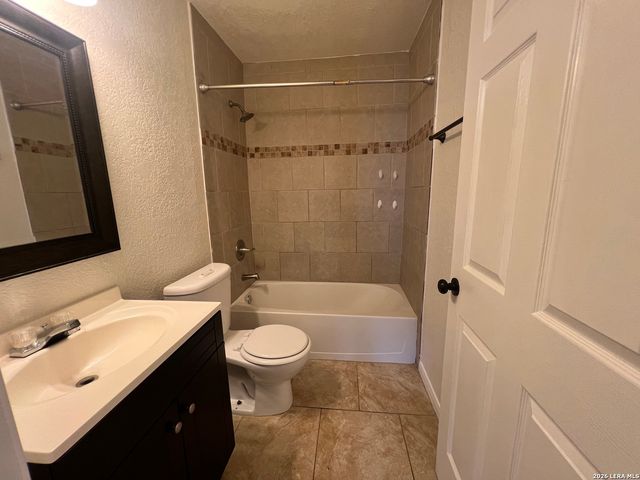 3843 Manchester, San Antonio, TX 78223