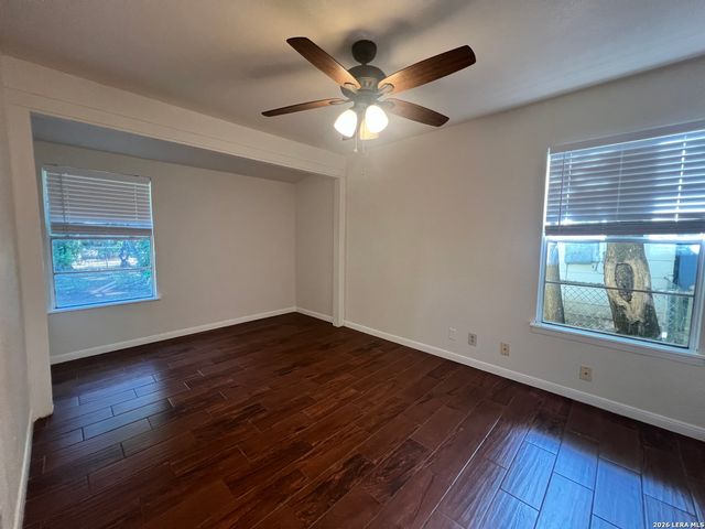 3843 Manchester, San Antonio, TX 78223