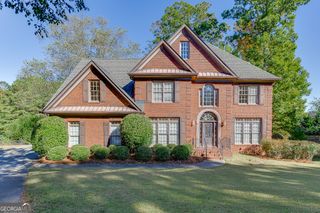 1450 Woodland Lake Drive, Snellville, GA 30078
