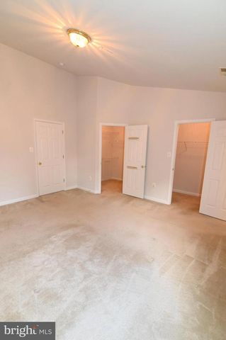 7913 HEATHERLEIGH PL, White Plains, MD 20695
