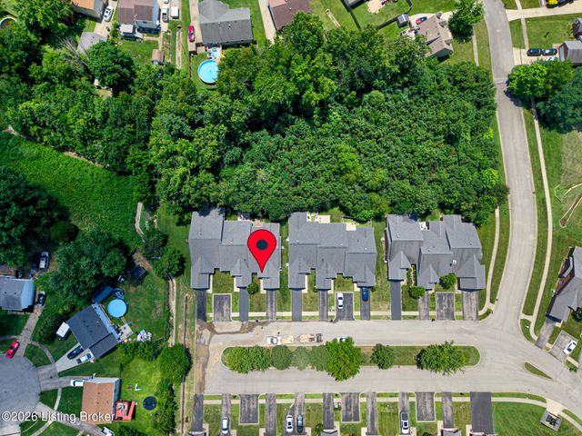 6712 Renate Rd, Louisville, KY 40291