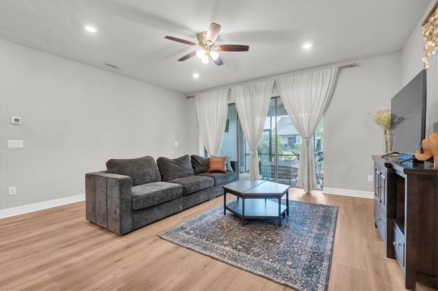 2264 LONG SPUR, Odessa, FL 33556